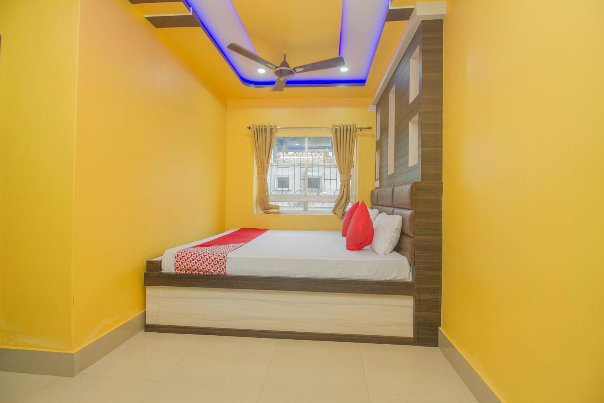 Super Hotel O Kalpana Residency Inn Силигури Экстерьер фото