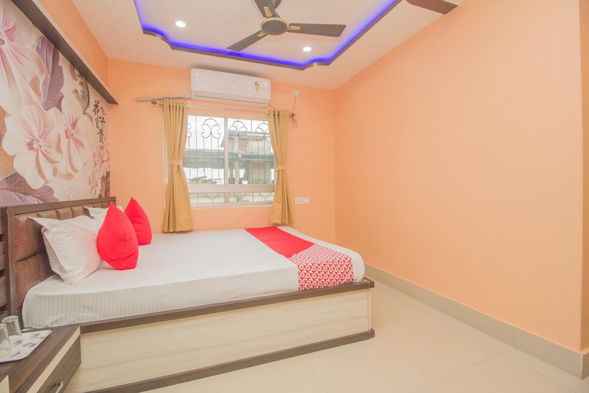 Super Hotel O Kalpana Residency Inn Силигури Экстерьер фото